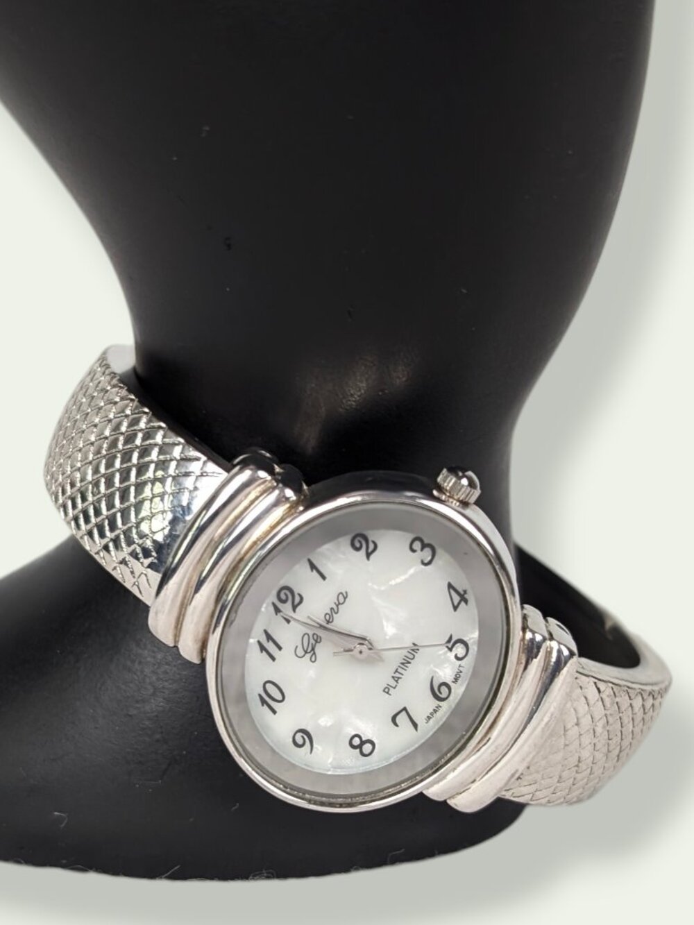 Geneva Platinum Mother of Shell 6460 Watch (Functional, New Battery)